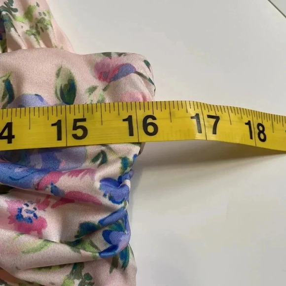 Zara halter crop top Light pink floral print Deep V Ruching NWT XL Feminine - Picture 4 of 11